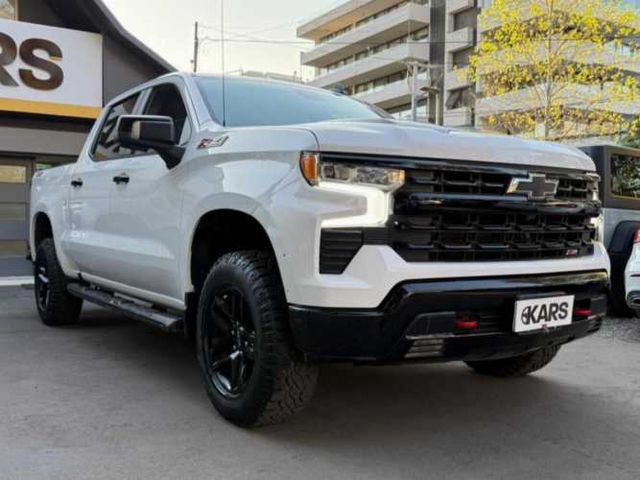 CHEVROLET SILVERADO  2023