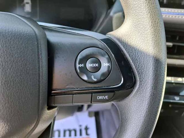 TOYOTA YARIS CROSS 2024