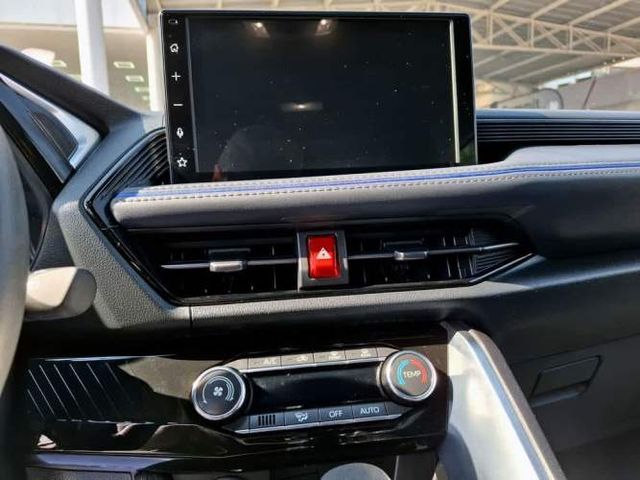 TOYOTA YARIS CROSS 2024