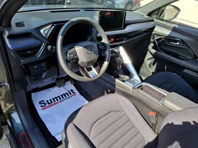 TOYOTA YARIS CROSS 2024