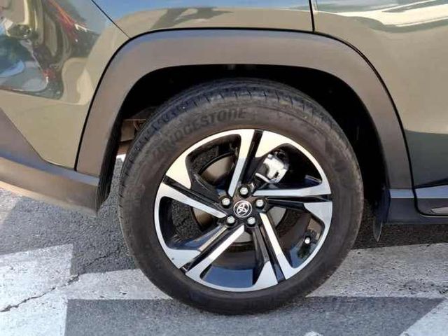 TOYOTA YARIS CROSS 2024