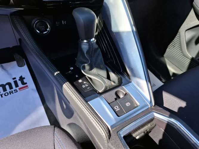 TOYOTA YARIS CROSS 2024