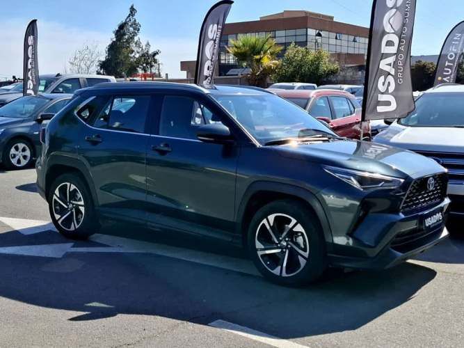 TOYOTA YARIS CROSS 2024