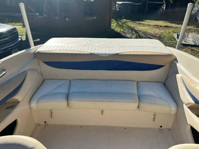 Lancha Glastron 20.5