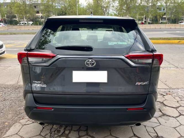 TOYOTA NEW RAV 4 LE 2.0 CVT 2024 ÚNICO DUEÑO