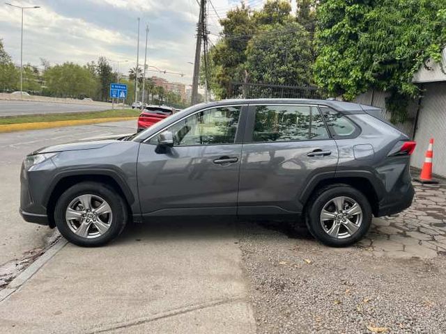 TOYOTA NEW RAV 4 LE 2.0 CVT 2024 ÚNICO DUEÑO