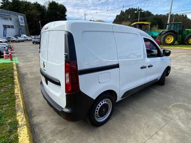 RENAULT EXPRESS 2023