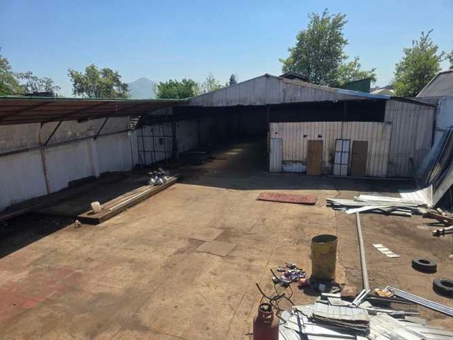 PROPIEDAD INDUSTRIAL 1.150 m2 CON OFICINAS: CERCA AUTOPISTA CENTRAL