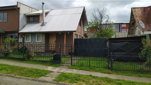 Buena Casa Población B. O&quot;Higgins de 2 Pisos