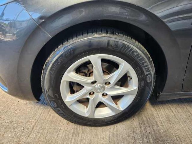 PEUGEOT 208 1.2 active AÑO 2016 FULL EQUIPO, oportunidad