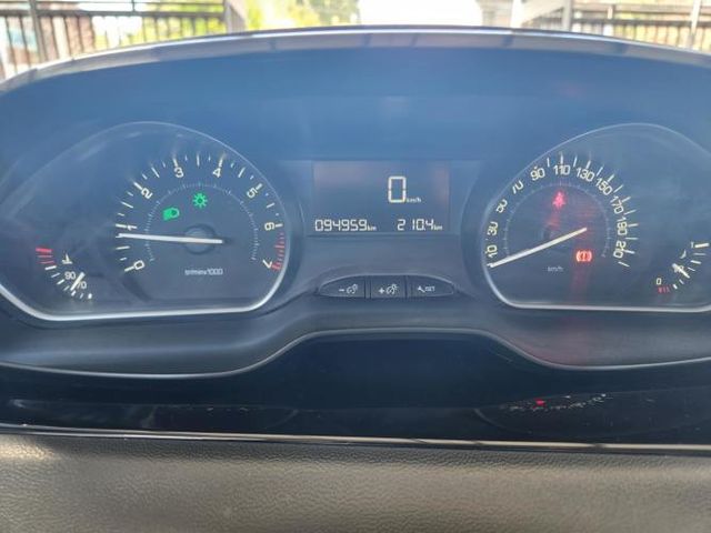 PEUGEOT 208 1.2 active AÑO 2016 FULL EQUIPO, oportunidad