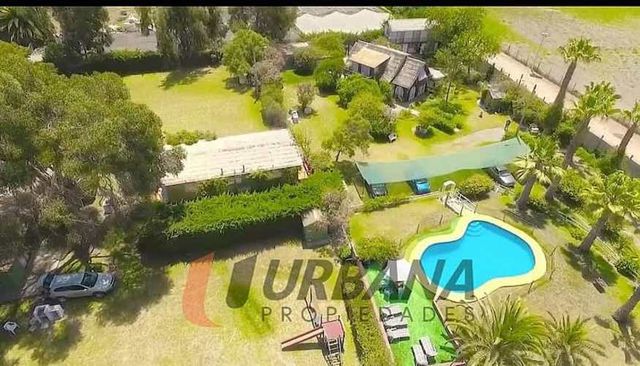 Local CENTRO VACACIONAL EN LA SERENA