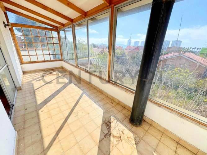 Se vende casa con potencial comercial en Peñuelas