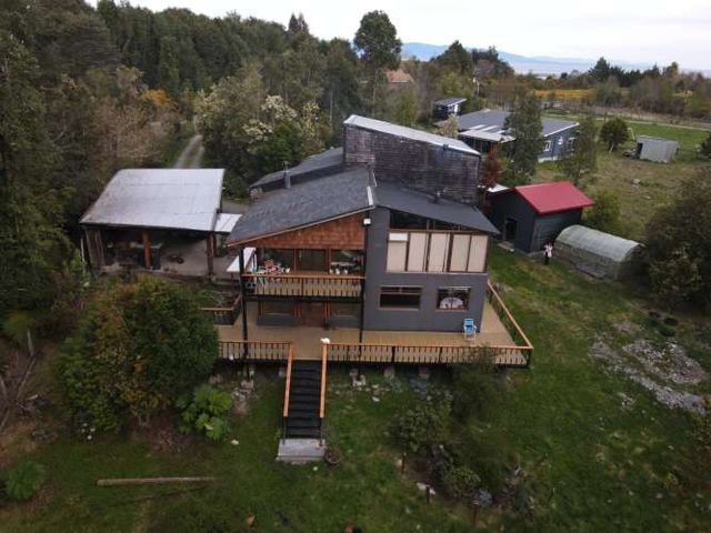 AMPLIA Y ACOGEDORA CASA EN PARCELA SECTOR CHAMIZA