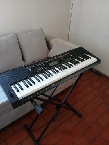 Teclado Casio CTK-3500 + Pedal + Atril (perfectas condiciones)