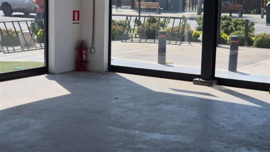 LOCAL COMERCIAL Juan de Escaray