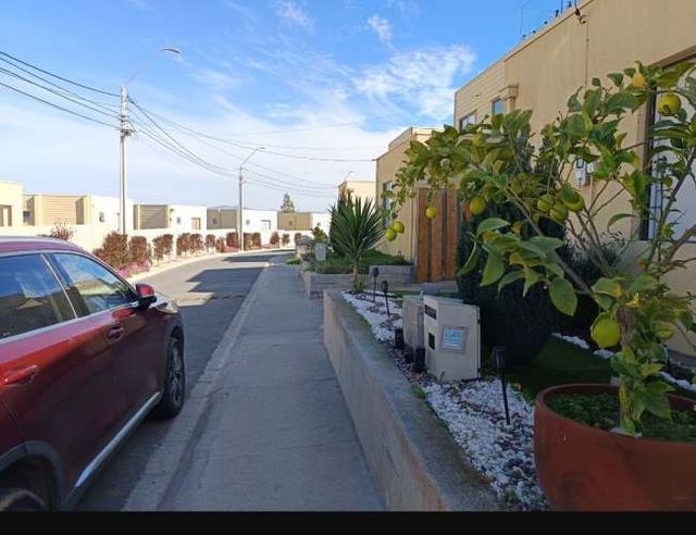 Arriendo casa en exclusivo Condominio en Villa Alemana