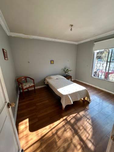 Arriendo Habitacion en Las Condes, gastos incluidos, cerca de metro