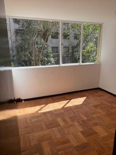 Amplia Oficina en Providencia (120630)