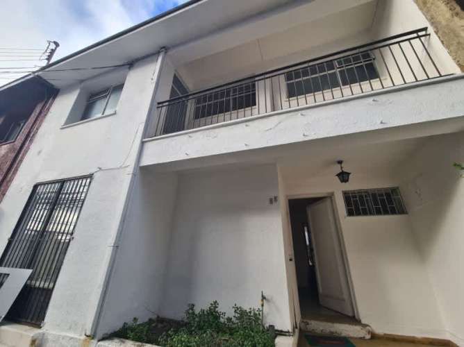 SE VENDE CASA EXCELENTE UBICACION EN CONCEPCION