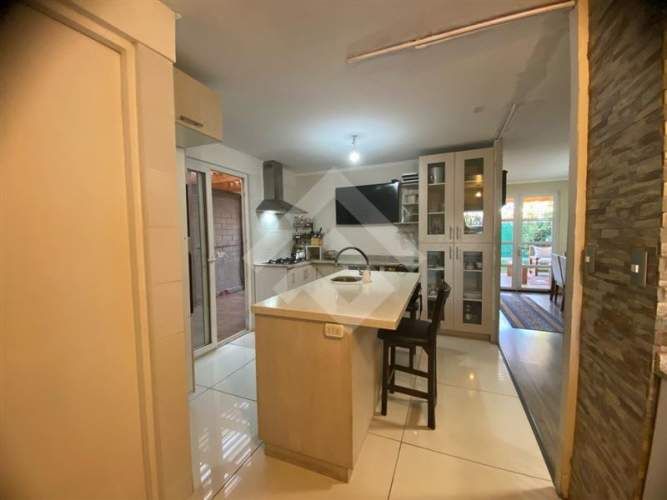 CASA Condominio Plaza Buin III/ Víctor Troncoso Muñoz