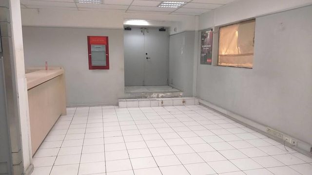 Gran oficina a pasos del metro
