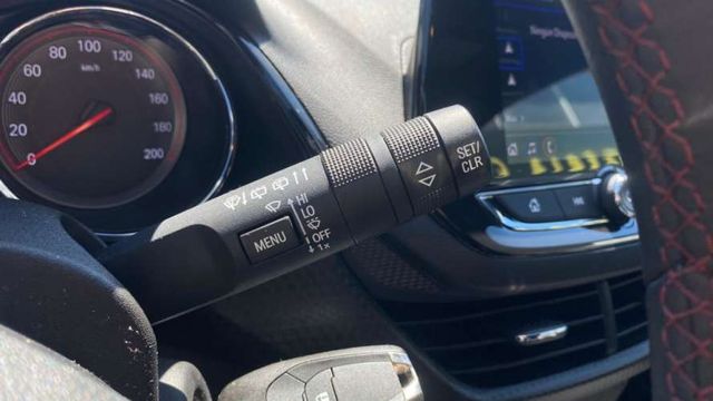 Chevrolet Onix Turbo II RS HB 1.0 (2021)