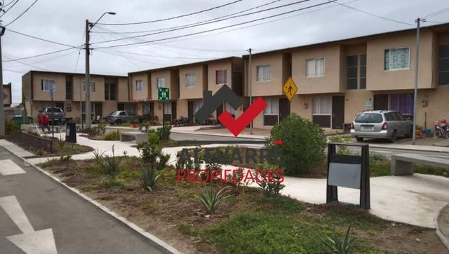 CASA CONDOMINIO MIRAOLAS