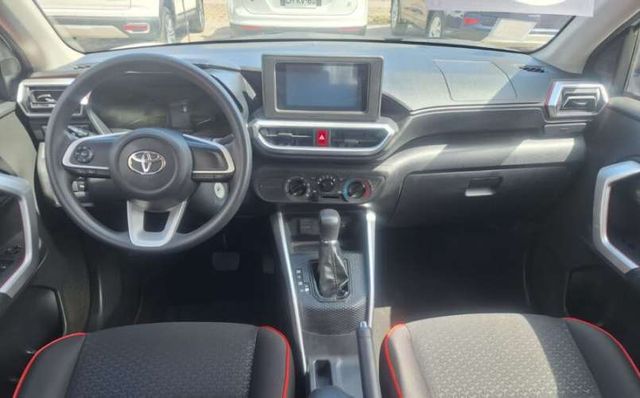 TOYOTA RAIZE E CVT 1.2 FULL AUT. AÑO 2023