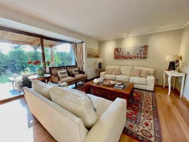 SAN CARLOS DE APOQUINDO, CAMINO LAS FLORES