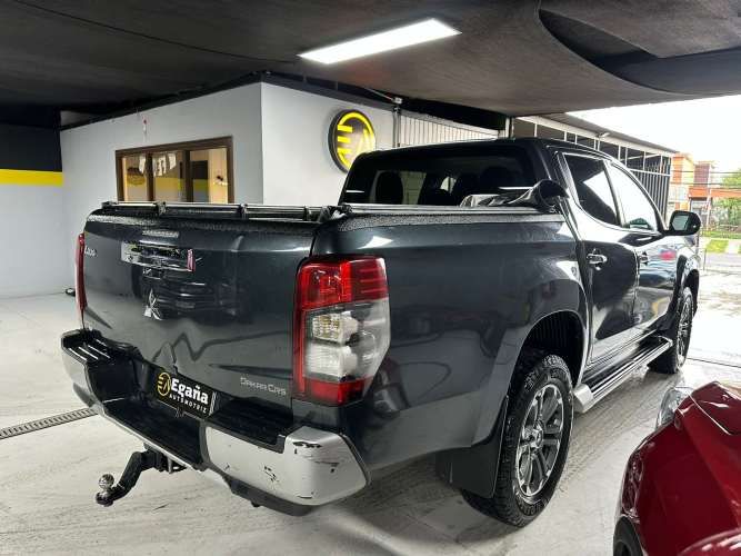 MITSUBISHI L200 DAKAR 4X4 2023