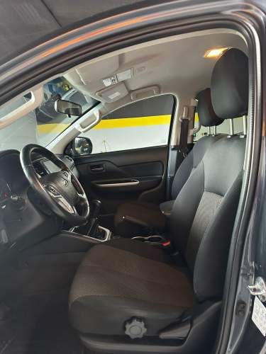 MITSUBISHI L200 DAKAR 4X4 2023