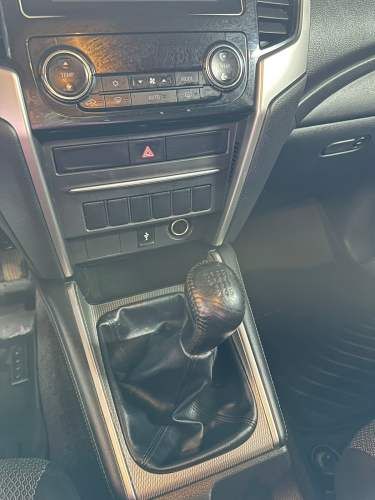 MITSUBISHI L200 DAKAR 4X4 2023