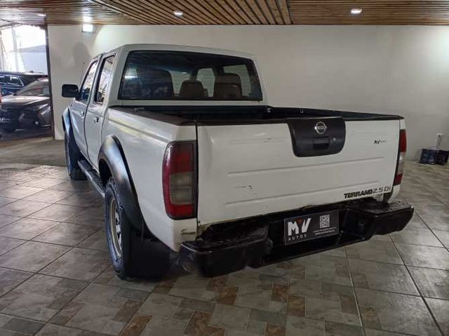 NISSAN TERRANO 4X4