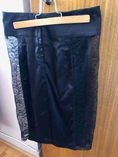 Falda negra con encaje - Nueva