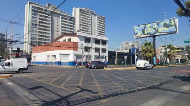 LOCAL COMERCIAL ESQUINA, EXCELENTE EXPOSICIÓN.