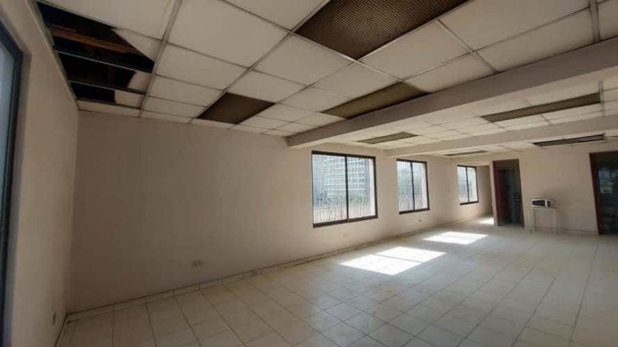 LOCAL COMERCIAL ESQUINA, EXCELENTE EXPOSICIÓN.