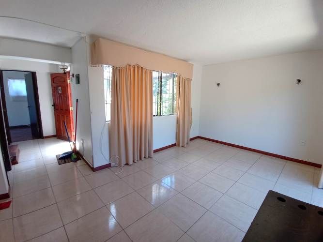 Arriendo en la Villa San Pedro.