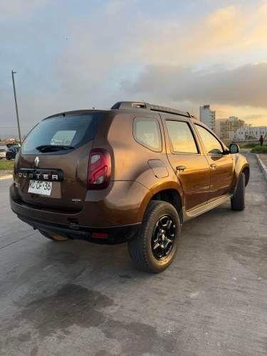 RENAULT DUSTER 4X2