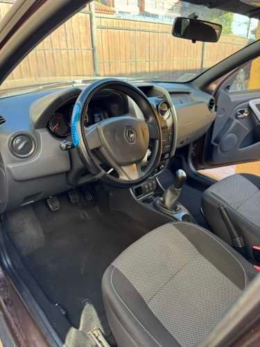 RENAULT DUSTER 4X2