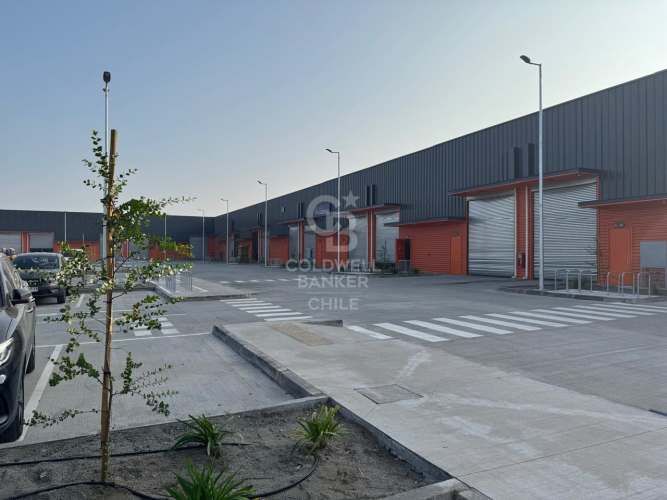 Gran bodega 2357mt2 arriendo Lampa