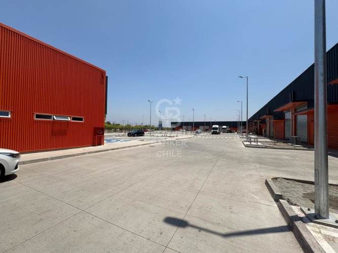 Gran bodega 2357mt2 arriendo Lampa