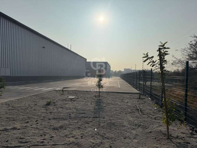 Gran bodega 2357mt2 arriendo Lampa