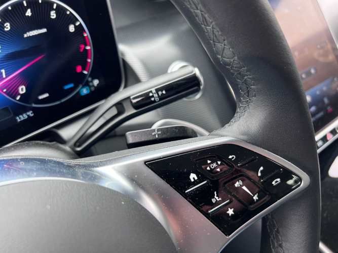 MERCEDES-BENZ GLC 200 4MATIC 2.0 2024