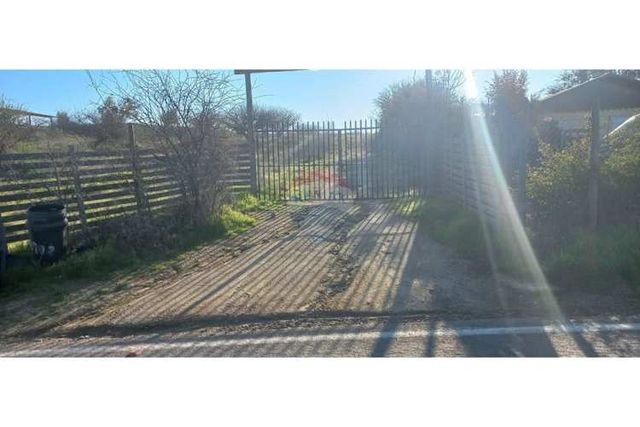 Gran terreno en litueche