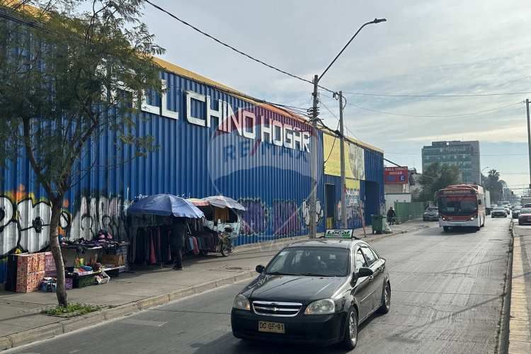 Esquina 6 locales comerciales av pajaritos