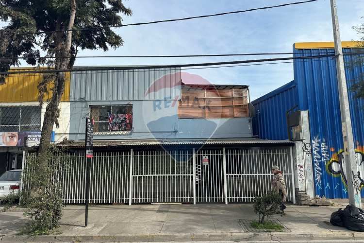 Esquina 6 locales comerciales av pajaritos