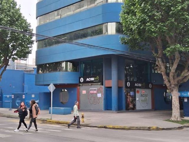 LOCAL COMERCIAL 3 norte cercan a Libertad