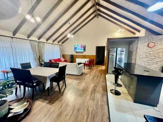 CASA EN PARCELA CON EXCELENTE CONECTIVIDAD A PUCÓN
