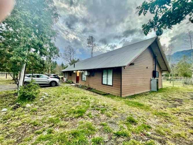 CASA EN PARCELA CON EXCELENTE CONECTIVIDAD A PUCÓN